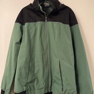 The North Face Women’s Green and Black Windbreaker